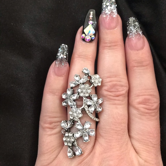 Brand New Fashion adjustable Ring - Picture 2 of 7